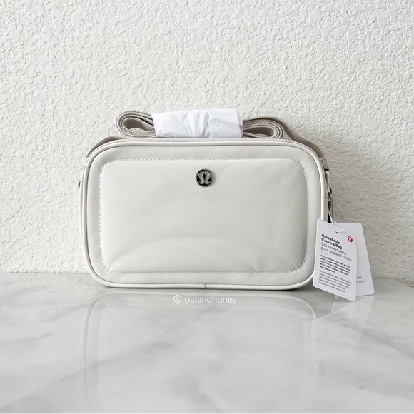 lululemon athletica Handbags - lululemon Crossbody Camera Bag 2L